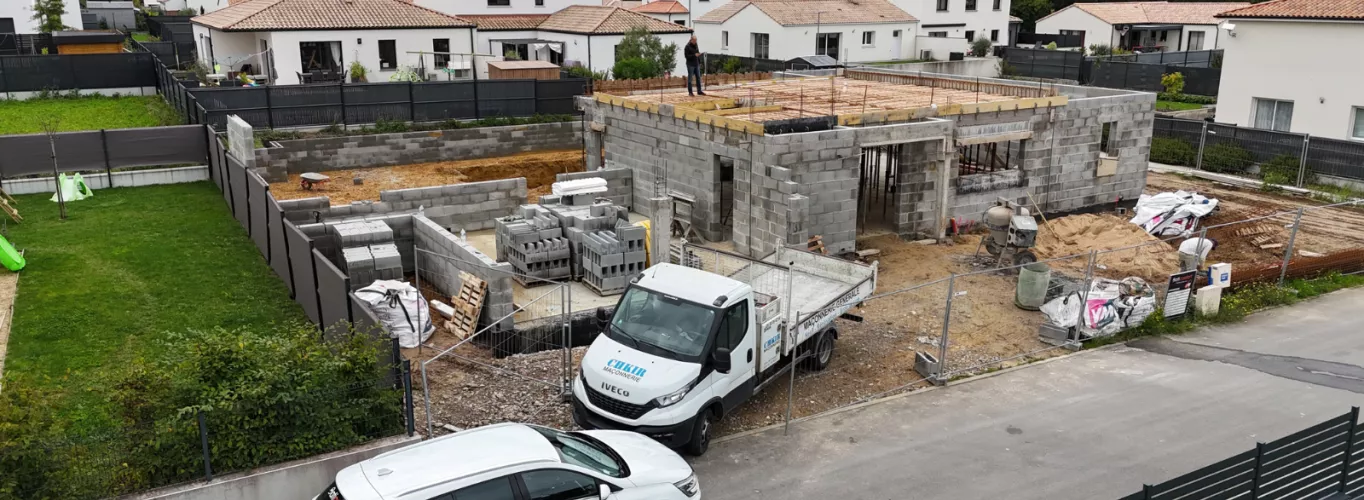 Qui intervient sur un chantier de construction ?